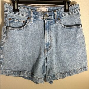 Abercrombie & Fitch Curve Love Dad Shorts 5” High Rise Size 10/30 Light Wash